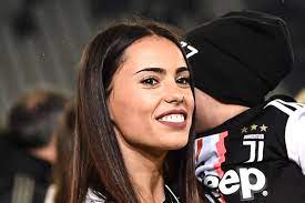 En la cena de la lazio destacaron por su elegancia y belleza joaquín correa y la modelo española desiré cordero, miss españa 2014. Chi E Miriam Sette La Moglie Di Spinazzola Biografia E Vita Privata