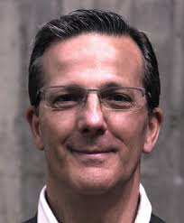 When polarization hits corporations: the moderating effect of political  ideology