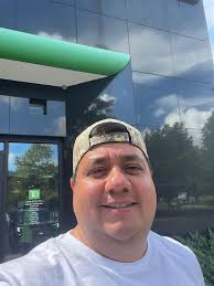 Reviews of DeRosa's Barbershop