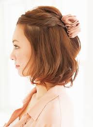ショートボブ 短い髪の毛さんの簡単ヘアアレンジをご紹介 4meee ヘアスタイル ボブ 髪型 ウェディング ヘアスタイル