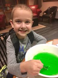 Don't hurt him, he's just hungry🐈