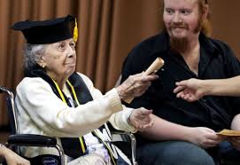 Resultado de imagen para centenarian