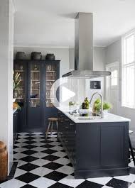 The home of renovation, expert advice, home interior styling and all the inspiration and tools you need to dream it, design it, do it. Carrelage Les 50 Plus Beaux Sols Reperes Sur Pinterest En 2020 Interieur De Cuisine Design De Cuisine De Luxe Armoires De Cuisine Noirs
