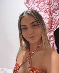 Kyra Johnston's Instagram, Twitter & Facebook