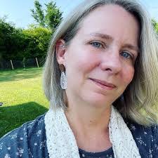 Cassandra Foley's Instagram, Twitter & Facebook