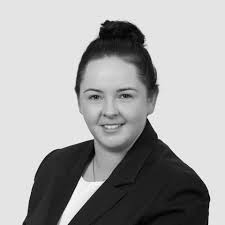 Sarah Weatherley's Instagram, Twitter & Facebook