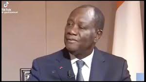 On a tous écouté M. Alassane Ouattara ensuite le M. Bacongo. À aucun moment  il ne pouvait faire un 3 ième mandat à plus forte raison un 4 ieme. , Tout  ce qui se passe est un passage en force et en ...