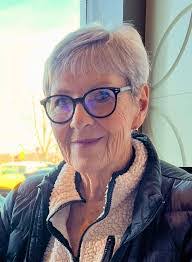 Karen Laforest's Instagram, Twitter & Facebook