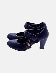 Découvrez la collection naf naf avec ses robes, ses imprimés, ses cuirs et ses mailles, sans oublier les accessoires. Chaussures Naf Naf Femme Achetez En Ligne Sur Micolet Fr