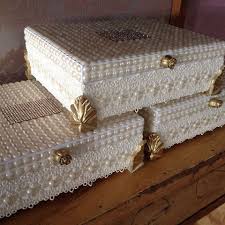 Caixa De Mdf Decorada Com Perola E Espelho Quando E Feita Com Muito Amor O Resultado E Fantastico Simplesmente Foi Uma Das Caixas Que Mais Ameiiii Muita Caixa Mdf Caixas Decoradas Caixa Mdf Decorada