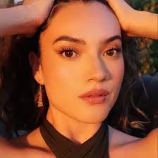 Allison Alarcon's Instagram, Twitter & Facebook