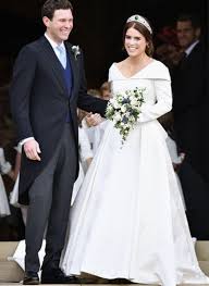 Ein traum in creme das brautkleid von prinzessin eugenie. Brauchen Wir Wirklich Gleich Zwei Hochzeitskleider Konigliche Hochzeitskleider Kleid Hochzeit Hochzeit