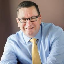 Ramsay CEO to step down