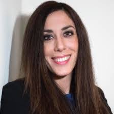 Jennie Roper's Instagram, Twitter & Facebook