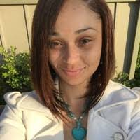 Wanda Mack's Instagram, Twitter & Facebook