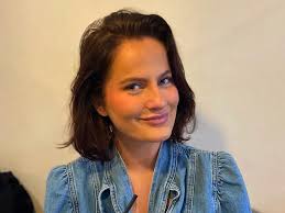 Ashton Kutcher maakt ontbijt voor Zoe Kravitz