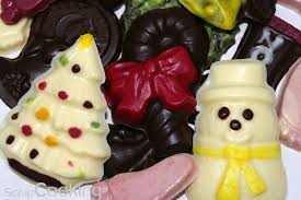 Chocolats De Noel Colores Scrapcooking La Cuisine Creative Et Decorative Faire Du Chocolat Chocolat Cuisine Creative