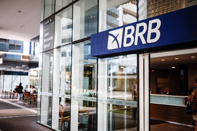 Polícia Federal investiga troca irregular de ativos entre BRB e Banco Master