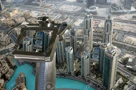 ✪ отвез родителей в дубай. Teleskop Viewer Und Luftbild Von Der Hohe Des Burj Khalifa Dubai Vereinigte Arabische Emirate Lizenzfreie Fotos Bilder Und Stock Fotografie Image 20394609