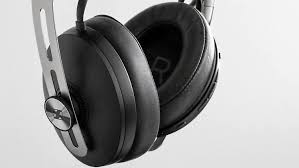 The deep, wide soundstage is slightly better. Sennheiser In Hochform Momentum Wireless 3 Klingt Am Besten N Tv De