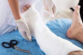 The most significant difference is the noise coming from the motor of the saw. Cast Care 101 10 Tips For Surviving Discomfort Chester County Hospital Penn Medicine