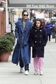 Katie holmes & suri shop for home furnishings! Suri Cruise Wird 14 So Suss Gratuliert Mama Katie Holmes Promiflash De