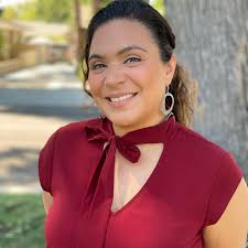 Sippy Cup or Straw Cup...which one is the best for your child? Check out  this post and be sure to let us know which one your child uses.