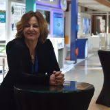 Prof Dr Esin Senol Ankara Da Enfeksiyon Hastaliklari Ve Klinik Mikrobiyoloji Alaninda Hastalarina Saglik Hizmeti Vermektedir Mikrobiyoloji Doktorlar Eten