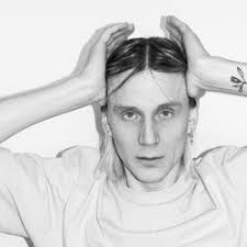 Dwaalgast, Shari Klein