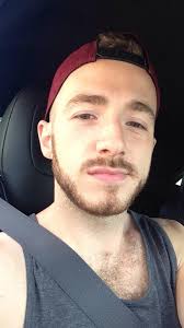 Russell McLaughlin (@russelljmac)