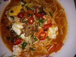 Melainkan anda rajin untuk membuat mee kuning di rumah, anda hanya perlu membeli. Mee Berkuah Sos Tomato Pastinya Menyelerakan Dari Dapur Kak Tie
