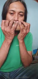 Wooden tube flute with pelog and pelog barang scale, Creating a very deep  sound-producing window chamber made with a cutter