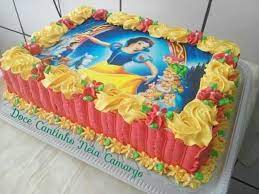 Bolo Branca De Neve 2021 90 Ideias Lindas E Criativas Despeje a massa branca e espalhe. bolo branca de neve 2021 90 ideias