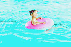 Our ultimate guide to the best solar pool covers. Best Solar Pool Covers And Warmers Reviews And Ratings Liquid Covers