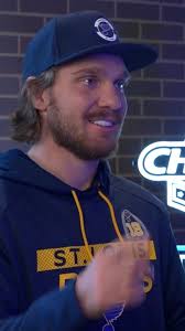 In this episode we learned Robert Thomas has no idea how to play guitar