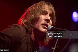 Duane Betts of Dawes perfoms