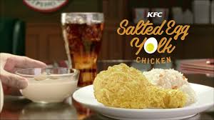 Salted egg chicken menu terbaru kfc yang sukses menarik pecinta kuliner di indonesia. Kfc Salted Egg Yolk Chicken Youtube