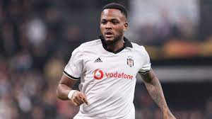 Cyle christopher larin (born april 17, 1995) is a canadian professional soccer player who plays as a forward for turkish club beşiktaş and the canada national team. Cyle Larin Linked With Move To France Besiktas Asking Price Above Market Value Transfermarkt