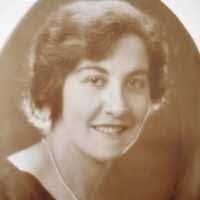 Carmen Menchaca's Instagram, Twitter & Facebook