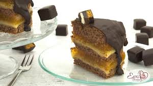 Kuchen rezepte banane schokoladen bananen kuchen bananenkuchen rezepte kuchen ohne zucker und mehl gesunde kuchen veganer kuchen vegan backen kochen beste kuchen. Dominostein Torte Lebensmittel Essen Backen Dessert Ideen