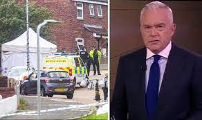 Huw edwards has said he is considering his position as anchor of the bbc's flagship news at ten. Fm2xldzkquf8cm