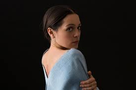 Natalia lafourcade se trasladó a canadá donde conoció a la banda people project, con quienes todavía colabora frecuentemente. Natalia Lafourcade La Phil