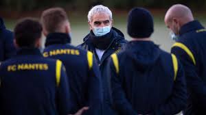 Franck kita, pour qui antoine kombouaré a le profil parfait pour maintenir un fc nantes 18e de ligue 1, a également profité de cette conférence pour refouler la colère des supporters. Domenech S Return To Football As Nantes Coach Revives Ghosts Of France S 2010 World Cup Disaster