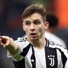 Stars turn out at Hampden for ScottishPower SWF Awards