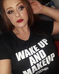 😘💋 #Repost @gunta.bliss: Red lip mood 😍💄❤ Wearing Matte Lip Crayon  {napa vineyard} by @burtsbeesuk Absolutely in love with the consistency and  how it moisturizes lips while being matte 👌