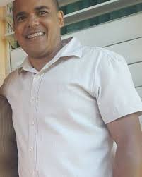 𝗝𝗮𝗿𝗮𝗯𝗮𝗰𝗼𝗮 𝗻𝗲𝗰𝗲𝘀𝗶𝘁𝗮 𝗺𝗮́𝘀 𝗰𝗮𝗹𝗹𝗲𝘀, 𝗰𝗮𝗻𝗰𝗵𝗮𝘀,  𝗼 𝗲𝘀𝗽𝗮𝗰𝗶𝗼𝘀 𝗽𝘂́𝗯𝗹𝗶𝗰𝗼𝘀 𝗰𝗼𝗻 𝗻𝗼𝗺𝗯𝗿𝗲𝘀 𝗰𝗼𝗺𝗼 𝗲𝗹  𝗱𝗲 𝗘𝗱𝗱𝘆 𝗡𝗼𝗿𝗯𝗲𝗿𝘁𝗼 𝗥𝗼𝘀𝗮𝗿𝗶𝗼. 𝗣𝗼𝗿𝗾𝘂𝗲 𝘀𝘂  𝗹𝗲𝗴𝗮𝗱𝗼 𝘀𝗶́ 𝗵𝗼𝗻𝗿𝗮. 𝗦𝘂 ...