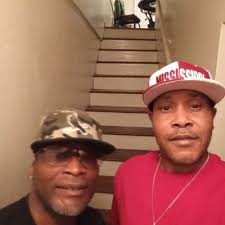 Eddie Smiley (@EddieSmiley7)