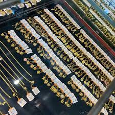 Alamatno 49 jln susur dewata 1 taman larkin perdana 80350 johor bahru. Kedai Emas De Aurora Johor Bahru Johor