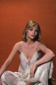 White outfit worn by melania trump to host macrons is reminiscent of michelle pfeiffer in scarface. Scarface 1983 Directed By Brian By Palma Michelle Pfeiffer Photo Photo Art Com
