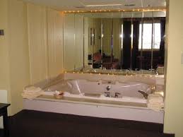 Hotels with adjoining rooms in las vegas. Tub In Jacuzzi Suite Picture Of Four Queens Hotel And Casino Las Vegas Tripadvisor
